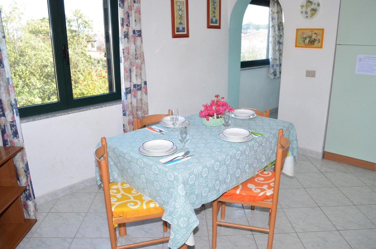 Iss Travel, La Padula - Apartments With Private Veranda And Parking Сан Теодоро Екстериор снимка