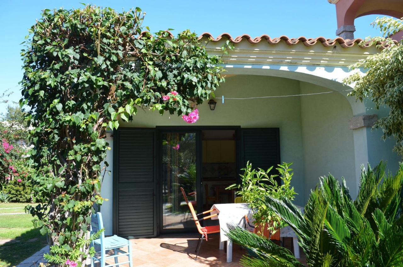 Iss Travel, La Padula - Apartments With Private Veranda And Parking Сан Теодоро Екстериор снимка
